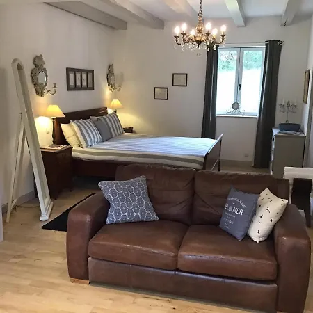 Διαμέρισμα Paoutou, Elegant Studio Montcléra